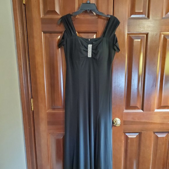 Prom/Evening Dress - Picture 2 of 11